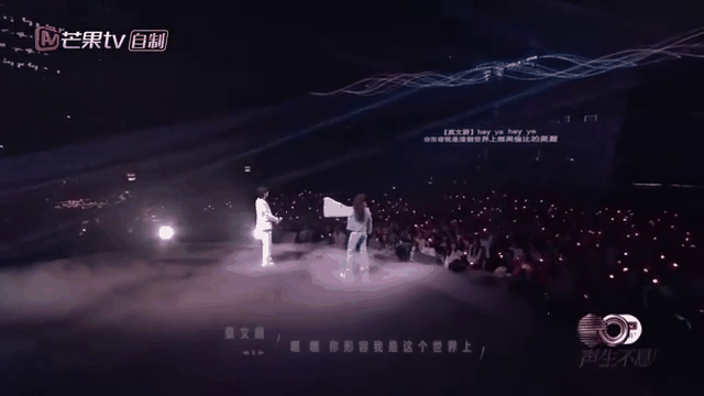 浓眉哥回归赛场，战术调整首场状态亮眼，曼联观众沸腾！